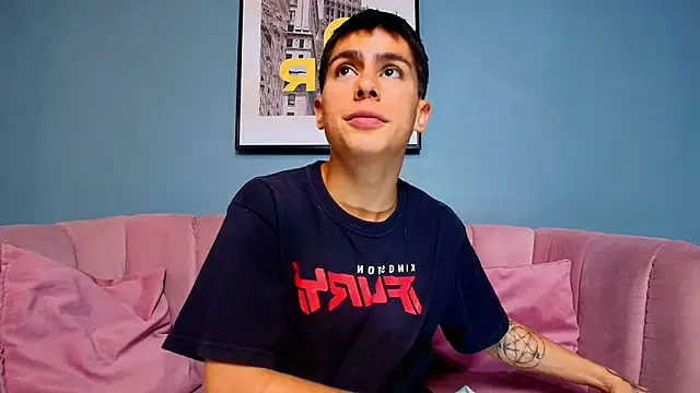 Snapshot of Aron_pulse chatting on February 25, 2:16 pm Aron pulse online show from February 25, 2:16 pm