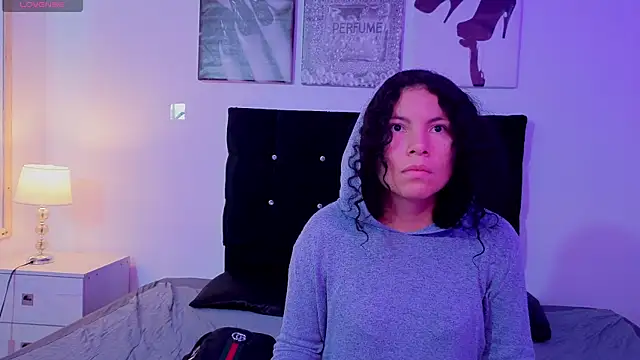 Zoe-yanin online show from February 24, 6:50 pm