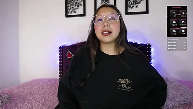 sienna rose pym online show from February 7, 12:20 pm