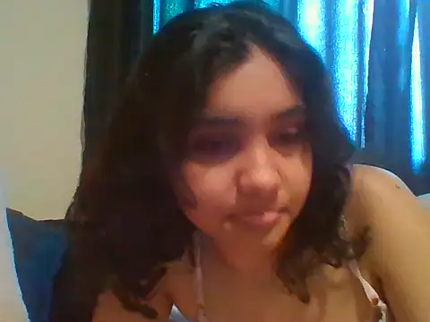 Snapshot of alice182026 chatting on February 2, 5:44 pm alice182026 online show from February 2, 5:44 pm