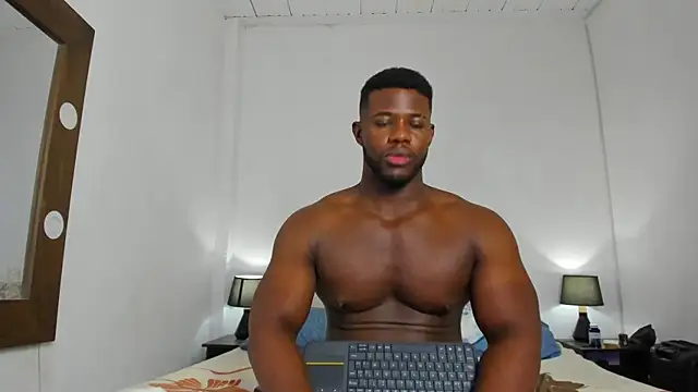 James McBoy online show from April 15, 7:58 pm