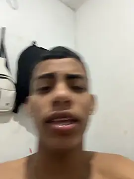 Snapshot of dominick_fran chatting on February 4, 9:42 pm dominick fran online show from February 4, 9:42 pm