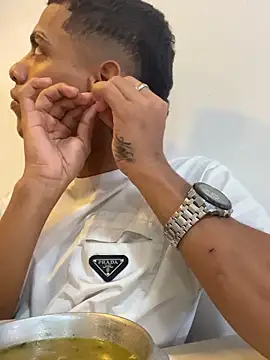 dominick fran online show from April 15, 6:26 pm