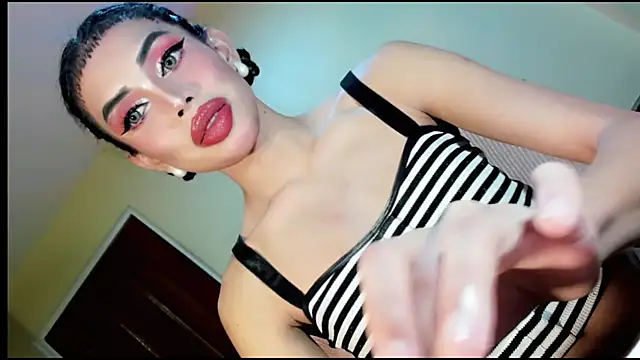 Snapshot of tiffanymers chatting on February 11, 6:18 am tiffanymers online show from February 11, 6:18 am