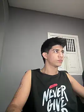 Thiago Olsen online show from February 11, 5:23 am