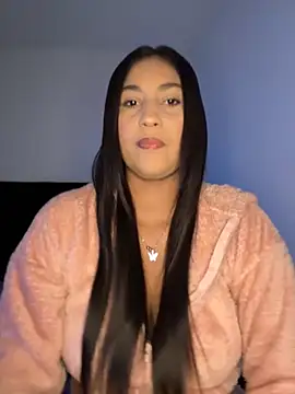 Snapshot of mari_pauli_xx chatting on February 7, 12:25 am mari pauli xx online show from February 7, 12:25 am