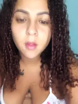 Snapshot of Dree4i20 chatting on February 19, 1:23 am Dree4i20 online show from February 19, 1:23 am