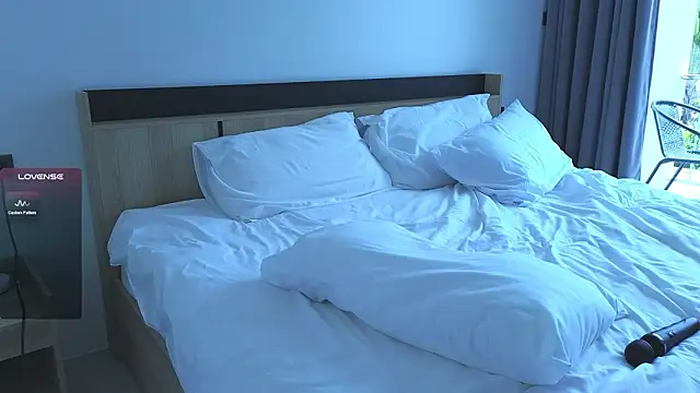 Snapshot of pink_flow0 chatting on February 7, 5:00 am pink flow0 online show from February 7, 5:00 am