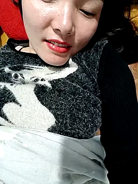 Snapshot of Marui-1 chatting on February 1, 12:59 pm Marui-1 online show from February 1, 12:59 pm