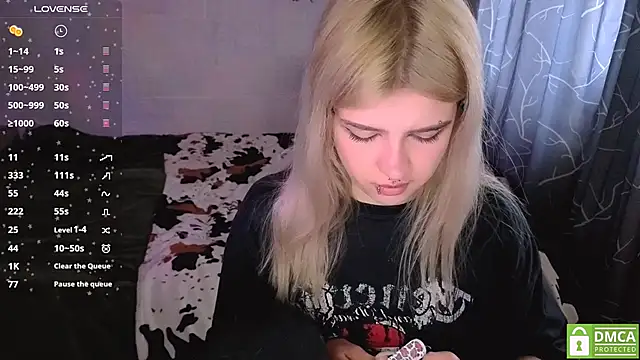 MoonlightGrace online show from April 12, 3:17 pm