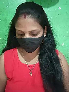 Snapshot of Parul-009 chatting on July 18, 5:33 am Parul-009 online show from July 18, 5:33 am