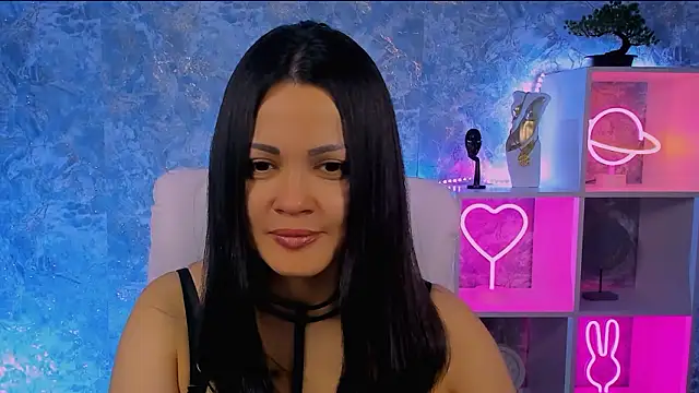 karolina robinson online show from March 21, 12:10 pm