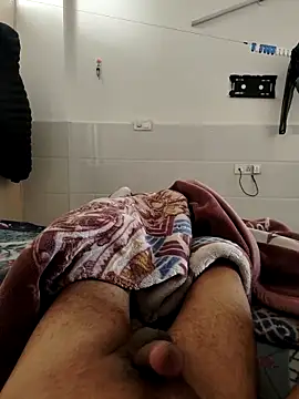 Snapshot of Curvy_Simran chatting on February 7, 9:02 am Curvy Simran online show from February 7, 9:02 am