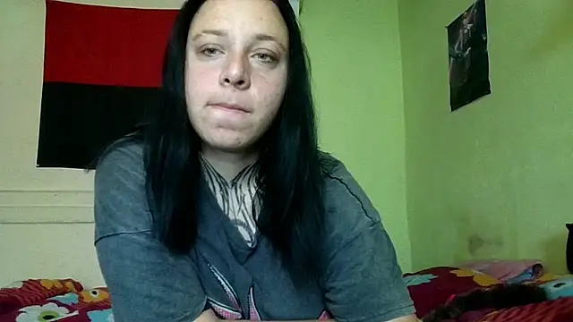 Snapshot of MillaSourety chatting on June 14, 7:43 am MillaSourety online show from June 14, 7:43 am