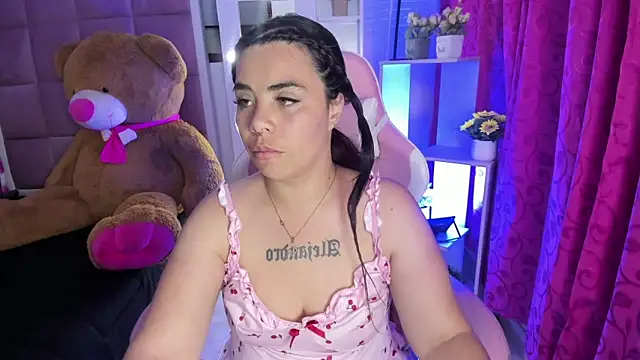 liany taylor online show from May 24, 3:22 am