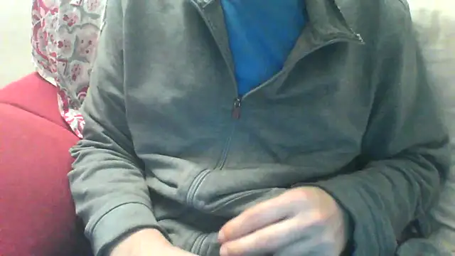 Snapshot of andre_italy chatting on March 1, 10:23 pm andre italy online show from March 1, 10:23 pm