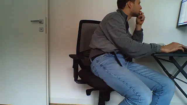 Snapshot of andre_italy chatting on May 15, 2:57 pm andre italy online show from May 15, 2:57 pm
