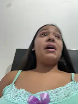 Snapshot of Baby_morena12 chatting on February 19, 3:24 am Baby morena12 online show from February 19, 3:24 am