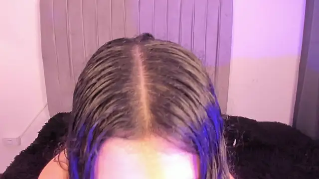 im tiffany  online show from March 2, 4:36 am