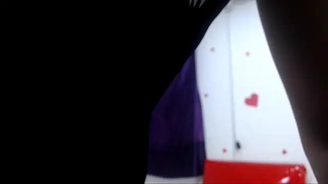 Snapshot of arielnoir6958 chatting on February 19, 11:23 pm arielnoir6958 online show from February 19, 11:23 pm