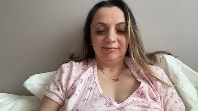 Snapshot of ShyFlameLive chatting on February 28, 12:28 pm ShyFlameLive online show from February 28, 12:28 pm