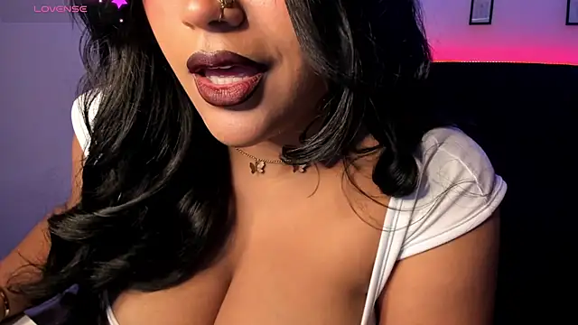 Kamala Khan Tx online show from July 29, 6:28 pm
