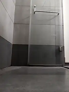 Rokuboii online show from April 18, 5:44 am