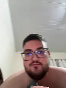 Snapshot of Jmlbsuchi chatting on February 14, 6:10 am Jmlbsuchi online show from February 14, 6:10 am