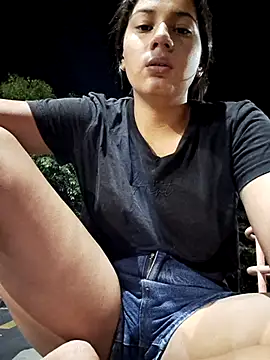 Snapshot of Cris18sexy chatting on February 15, 1:24 am Cris18sexy online show from February 15, 1:24 am