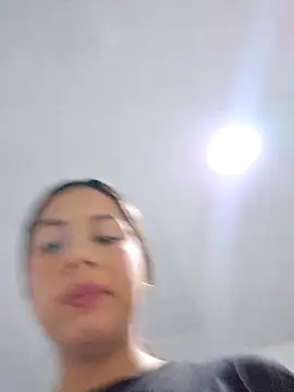 Snapshot of Cris18sexy chatting on February 18, 11:01 pm Cris18sexy online show from February 18, 11:01 pm