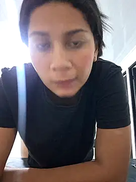 Snapshot of Cris18sexy chatting on February 25, 1:04 am Cris18sexy online show from February 25, 1:04 am