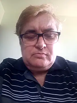 Snapshot of SusanStar874 chatting on April 25, 8:06 am SusanStar874 online show from April 25, 8:06 am