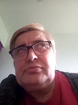 Snapshot of SusanStar874 chatting on April 27, 1:42 pm SusanStar874 online show from April 27, 1:42 pm