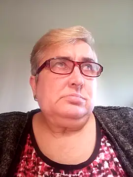 Snapshot of SusanStar874 chatting on June 16, 3:36 pm SusanStar874 online show from June 16, 3:36 pm