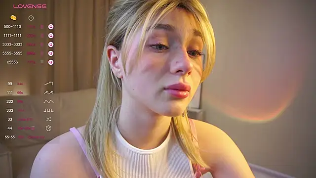 Snapshot of Nani_Funny chatting on February 21, 12:22 am Nani Funny online show from February 21, 12:22 am