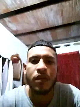 Snapshot of Dondhay chatting on May 5, 11:24 pm Dondhay online show from May 5, 11:24 pm