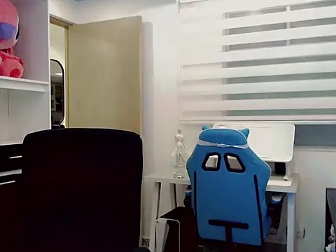 duvisex19 online show from February 14, 12:40 am