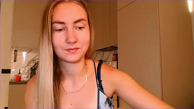 BluueSilk online show from October 31, 6:14 am