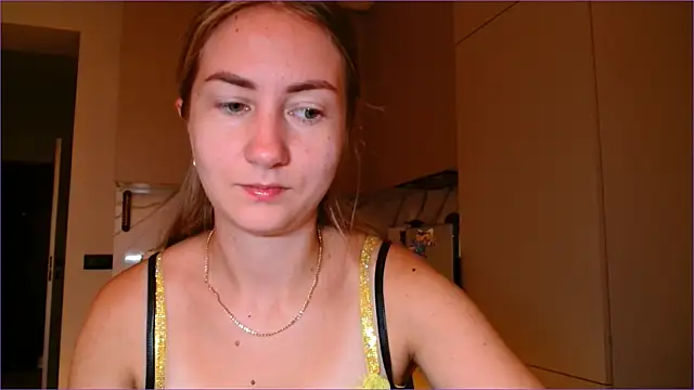 BluueSilk online show from November 5, 5:40 am