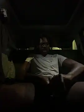 makemestayhard online show from February 27, 12:38 pm