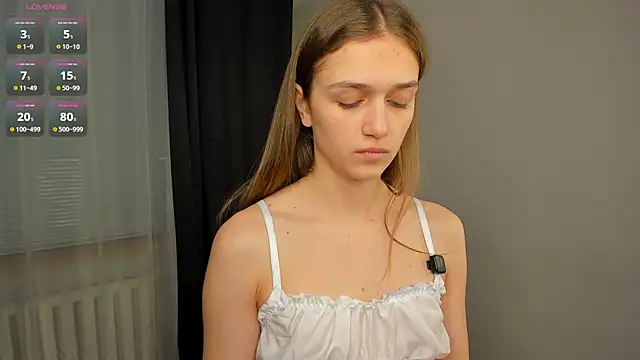 Snapshot of JuliannaLeiding chatting on February 7, 7:06 pm JuliannaLeiding online show from February 7, 7:06 pm