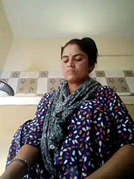 Snapshot of Miya_jaan chatting on May 20, 2:07 am Miya jaan online show from May 20, 2:07 am