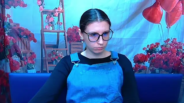 LilianaShine online show from March 26, 6:08 am