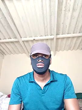 Snapshot of Mkhothiwesibumbu chatting on April 16, 6:25 am Mkhothiwesibumbu online show from April 16, 6:25 am