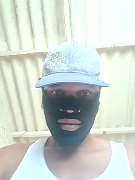 Snapshot of Mkhothiwesibumbu chatting on April 18, 7:56 am Mkhothiwesibumbu online show from April 18, 7:56 am