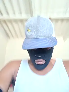 Snapshot of Mkhothiwesibumbu chatting on April 29, 8:40 am Mkhothiwesibumbu online show from April 29, 8:40 am
