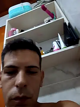 Snapshot of AmorSobra chatting on February 19, 12:45 pm AmorSobra online show from February 19, 12:45 pm