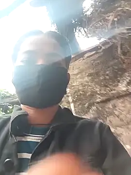 Snapshot of Sunali_Bendre chatting on February 1, 3:38 am Sunali Bendre online show from February 1, 3:38 am