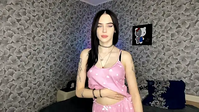 IeshaOsorio online show from April 3, 6:33 am