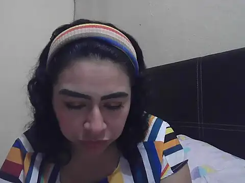 Snapshot of DalilahMx chatting on February 11, 7:19 pm DalilahMx online show from February 11, 7:19 pm